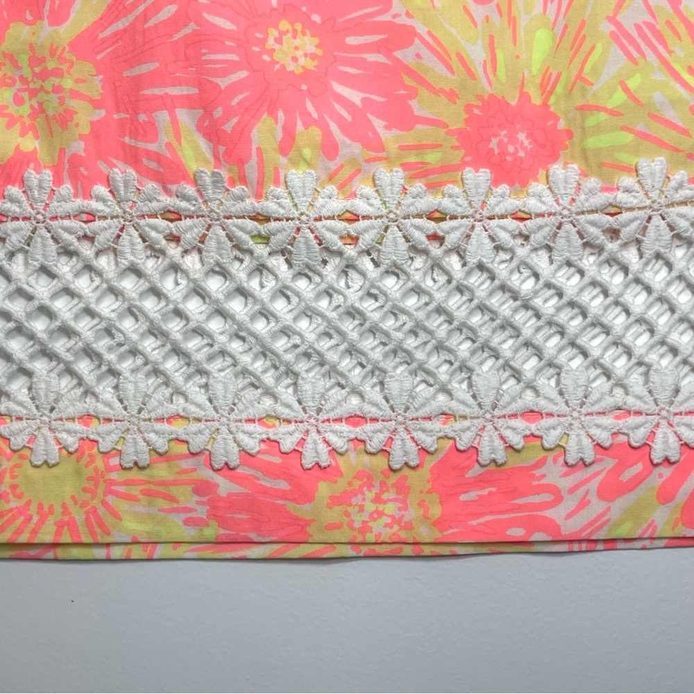 LILLY PULITZER Corrie Skirt Pink Yellow Floral White Crochet Trim Pockets Sz 4 - Picture 3 of 9